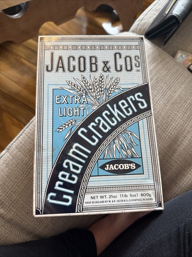 Jacob light cream cracker - cream,