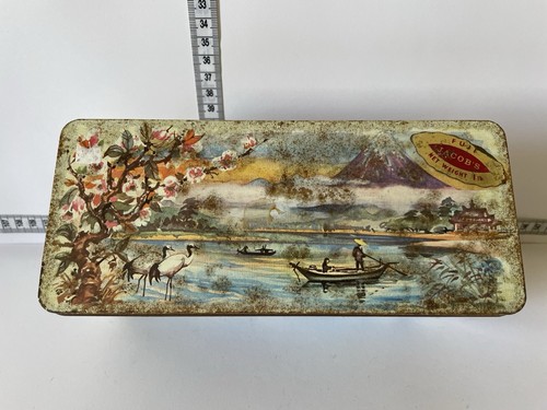 Collectable vintage biscuit - collectable,